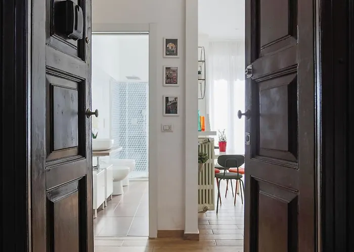 Della Corte House - Elegant Station Διαμέρισμα *